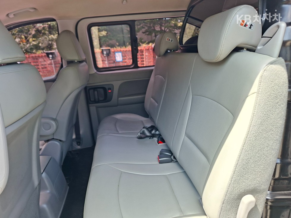 Hyundai Starex — miniaturë 16