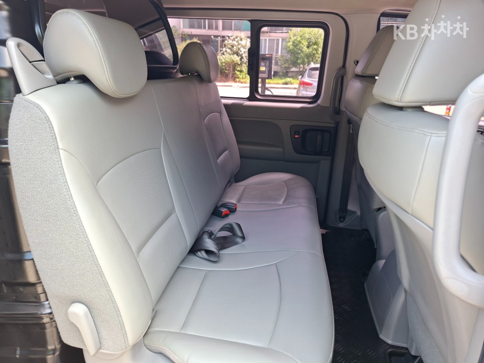 Hyundai Starex — miniaturë 17