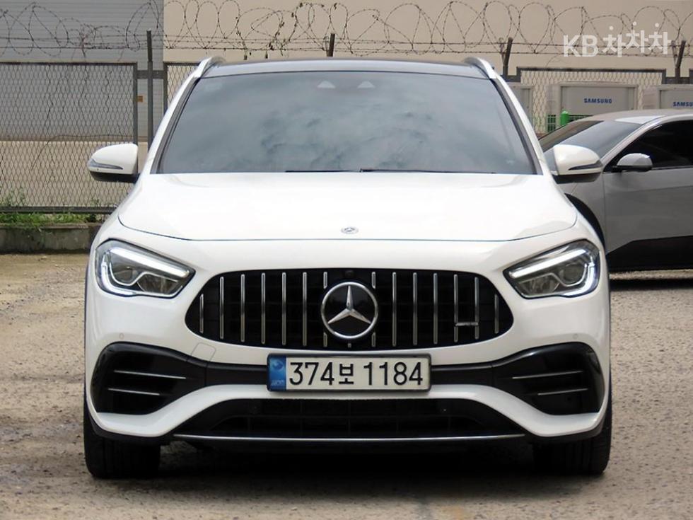 Mercedes-Benz GLA-Class