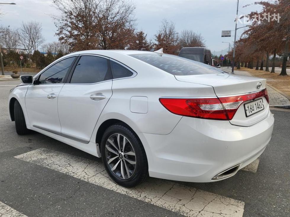 Hyundai Grandeur — miniaturë 5