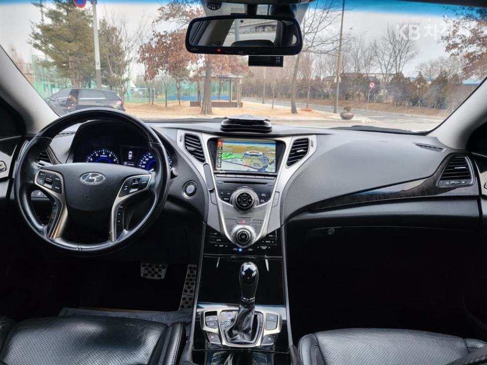 Hyundai Grandeur — miniaturë 9