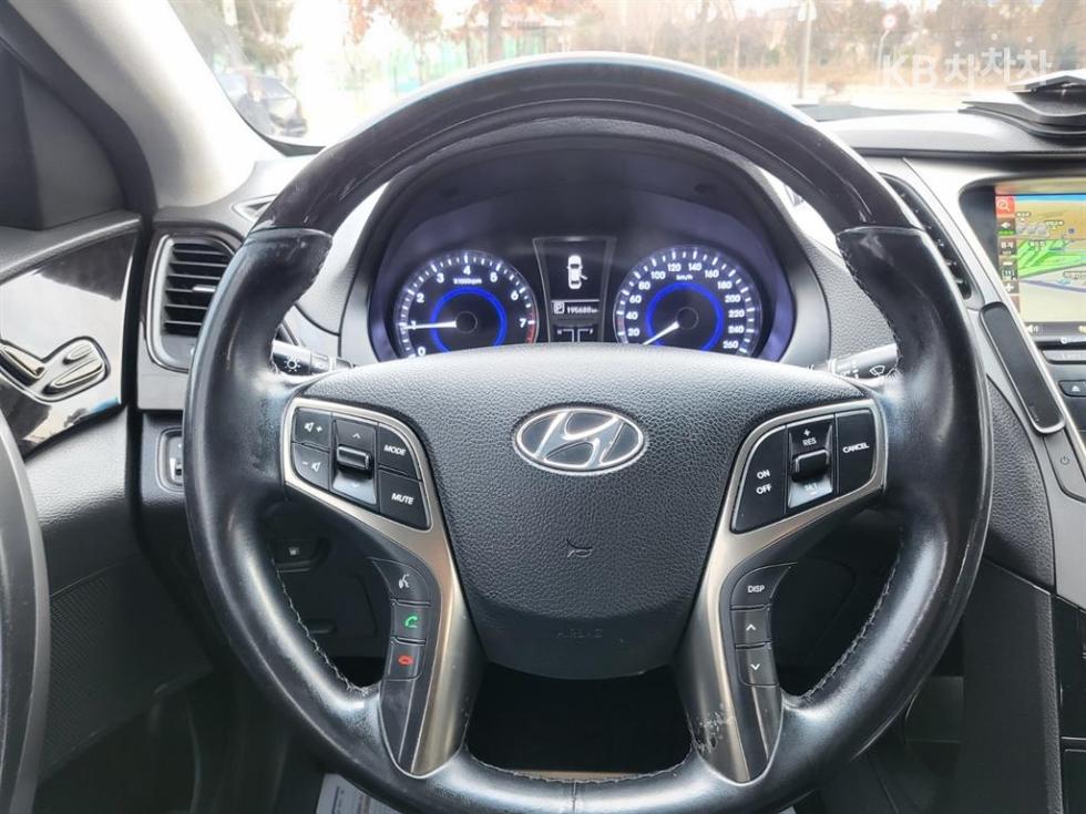 Hyundai Grandeur — miniaturë 11
