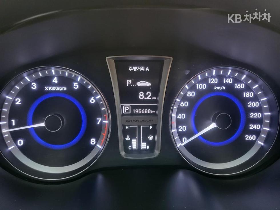 Hyundai Grandeur — miniaturë 17