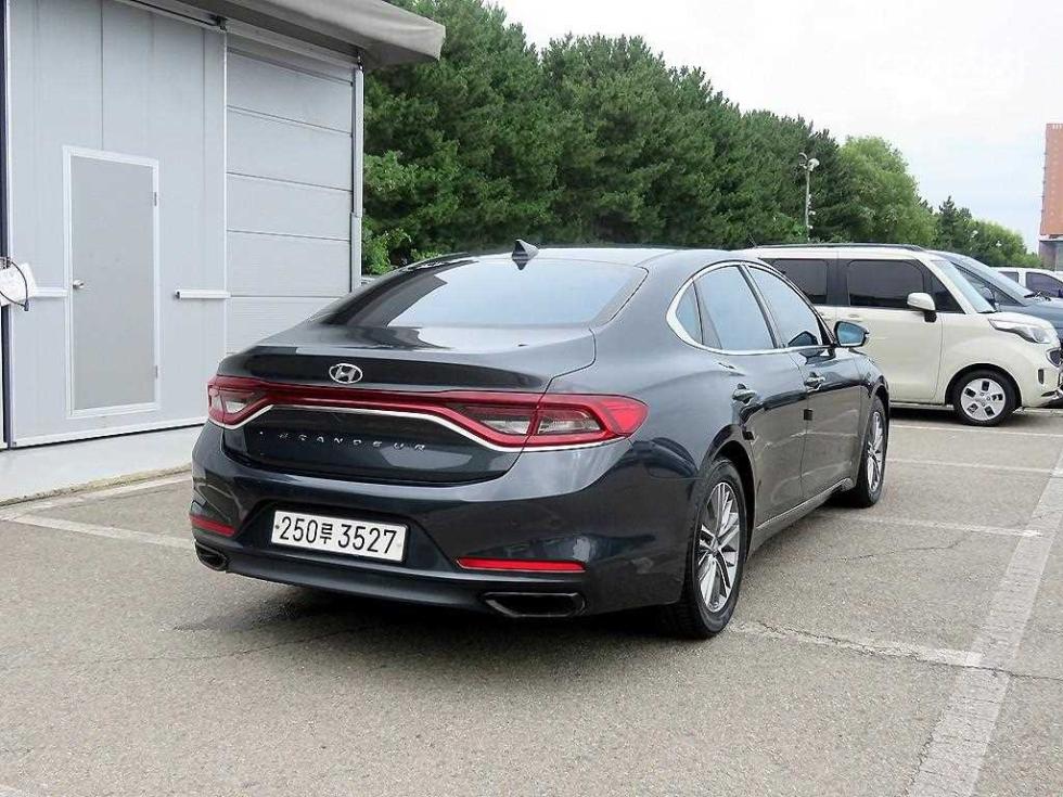 Hyundai Grandeur — miniaturë 4