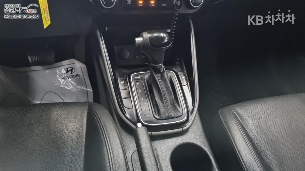 Kia Carens — miniaturë 14