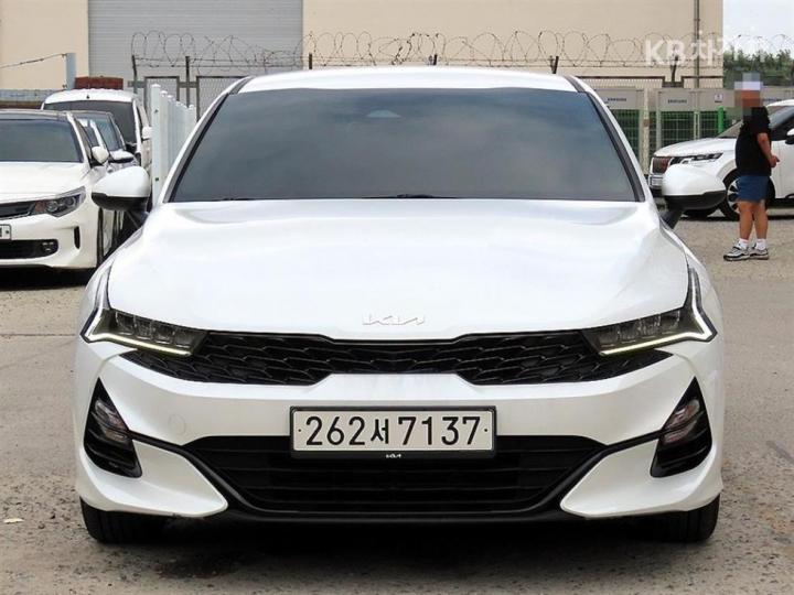 Kia K5 2.0 lpi   standard — foto 1