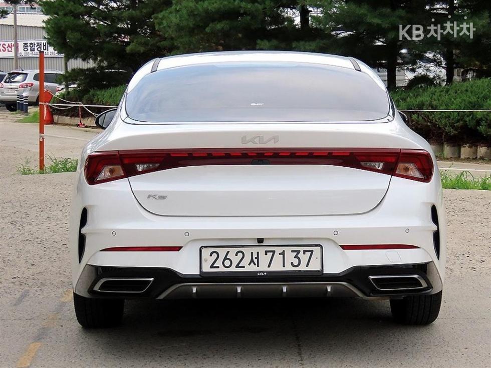 Kia K5 — miniaturë 4