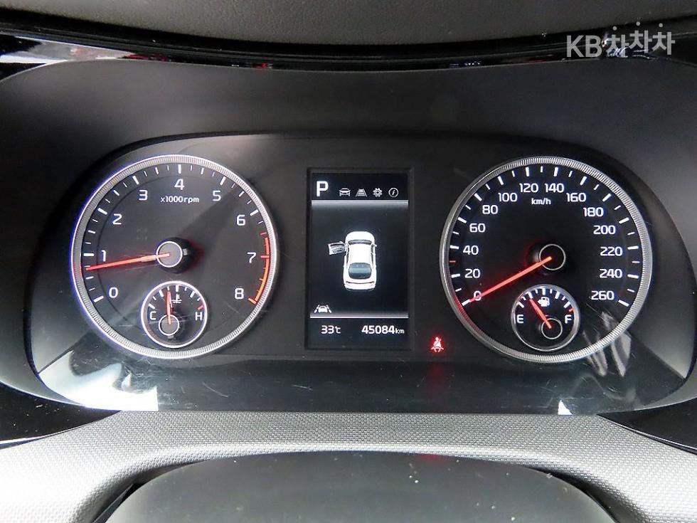 Kia K5 — miniaturë 9
