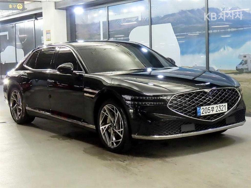 جينيسيس G90