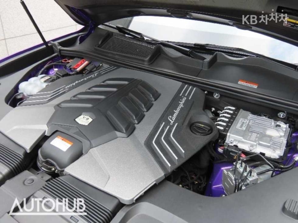 Lamborghini Urus — miniaturë 5