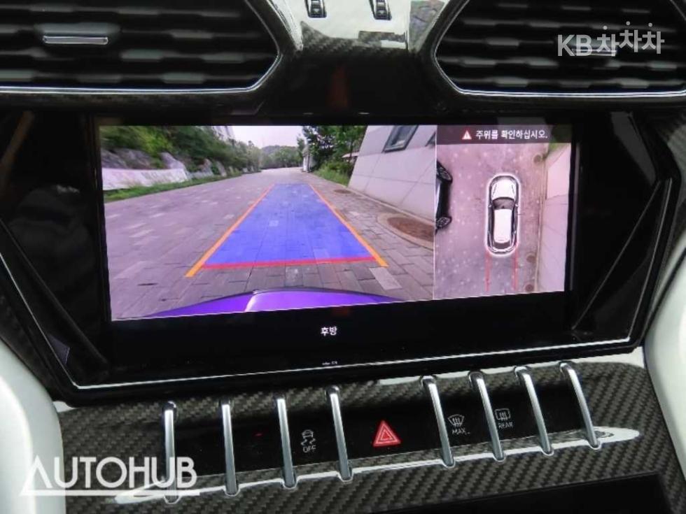 Lamborghini Urus — miniaturë 11