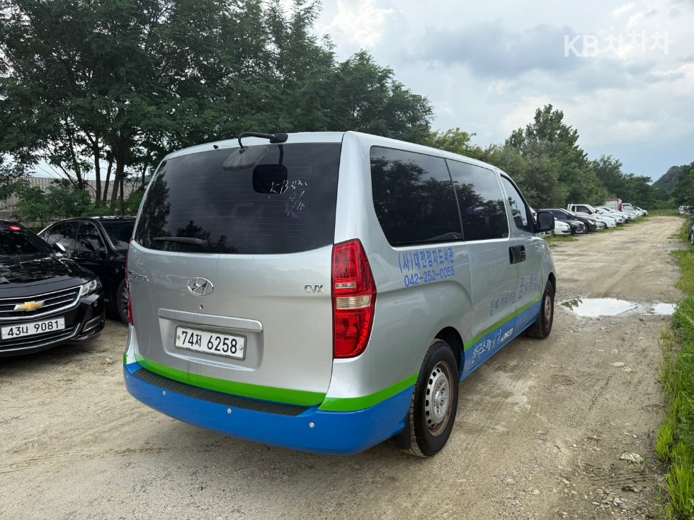 Hyundai Starex — miniaturë 5