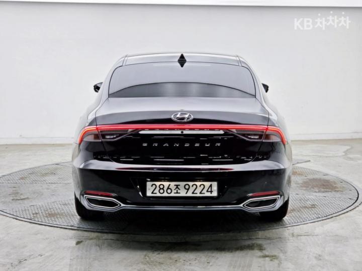 Hyundai Grandeur LPi 3.0 렌터카 프리미엄 — foto 1