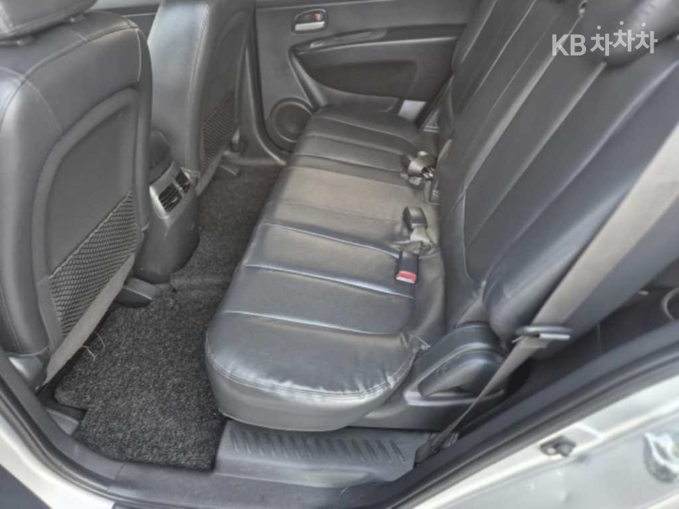 Kia Carens — miniaturë 19