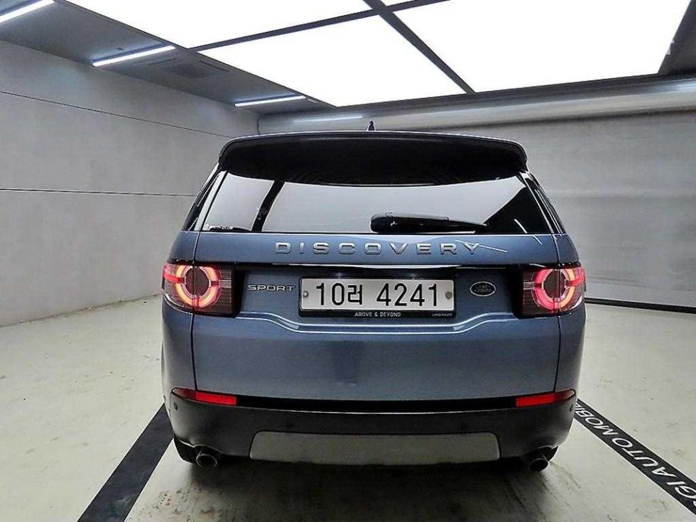 2018 Land Rover Used Car photo