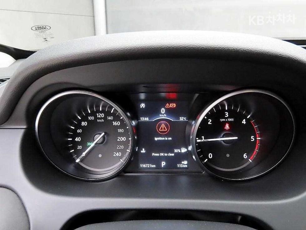 2018 Land Rover Used Car photo