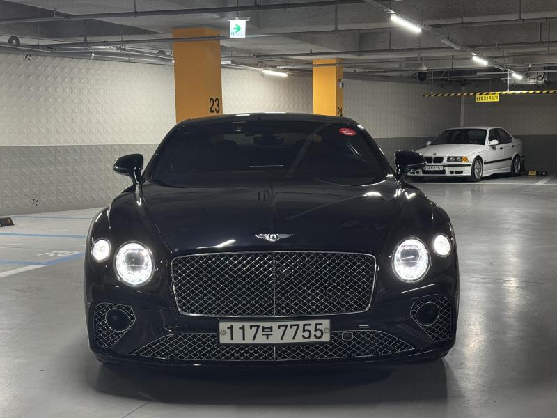 2020 Bentley GT 3 photo