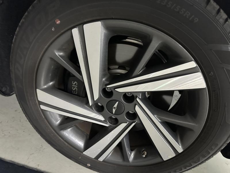 2024 Genesis GV70 photo