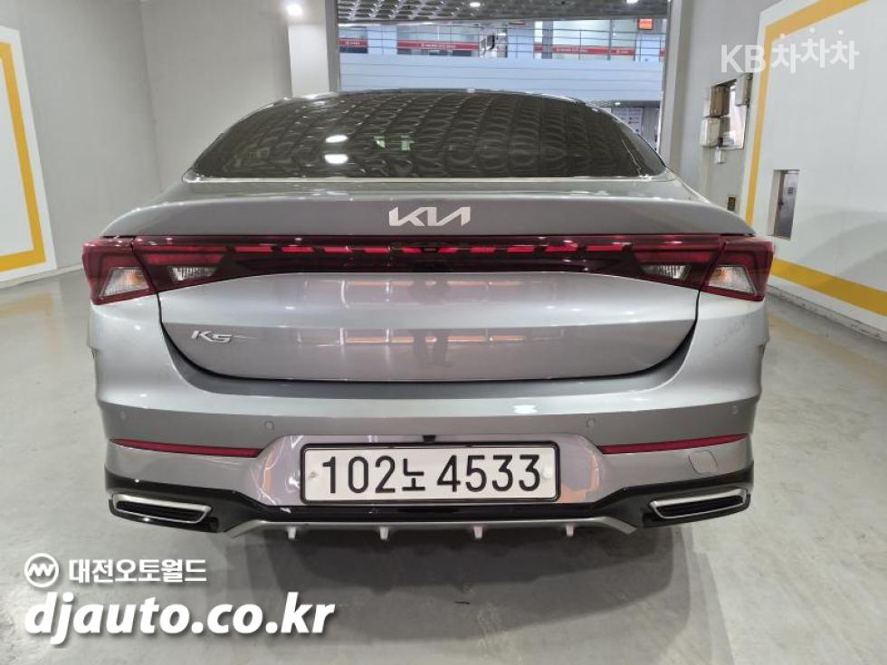 Kia K5 — miniaturë 3