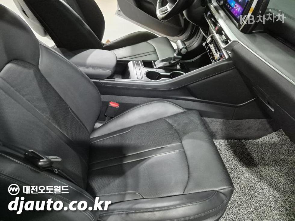 Kia K5 — miniaturë 13