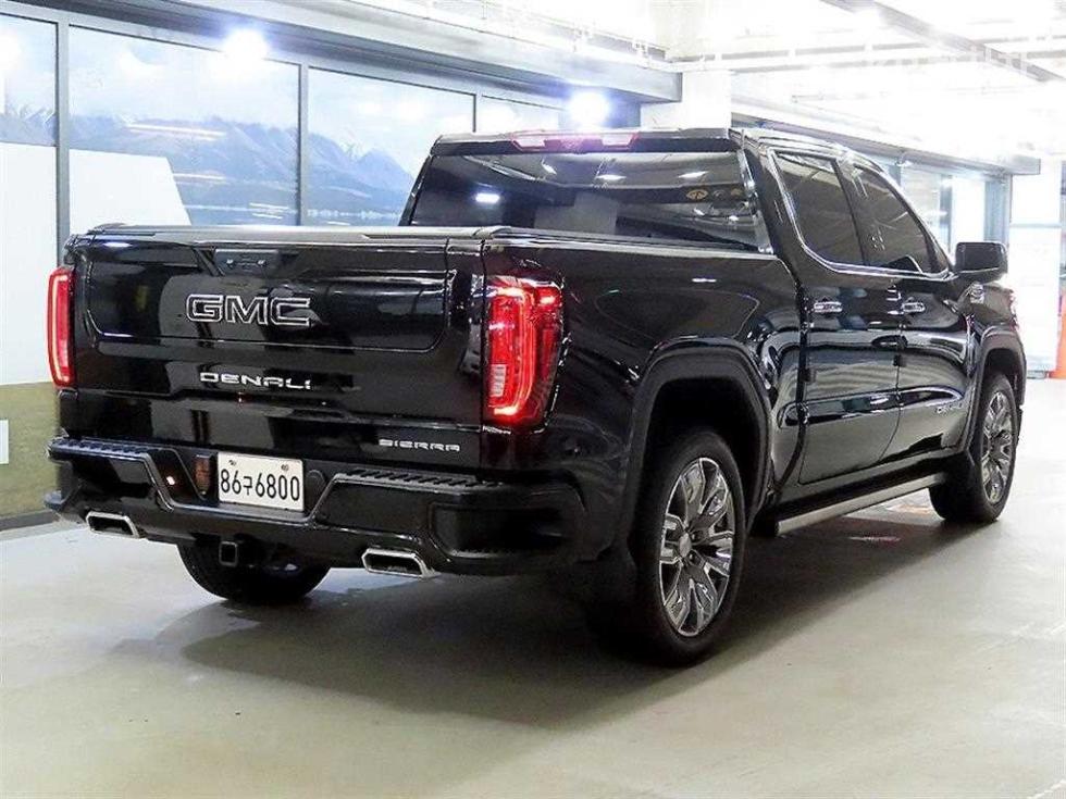 2026 GMC GMC photo
