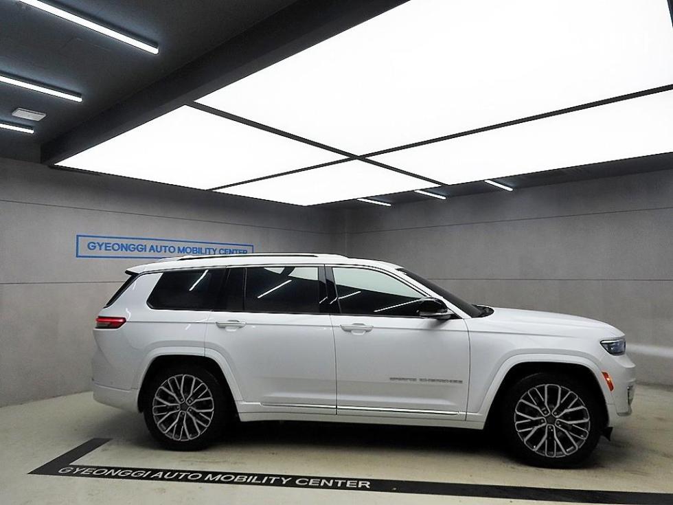 2023 Jeep (WL) photo