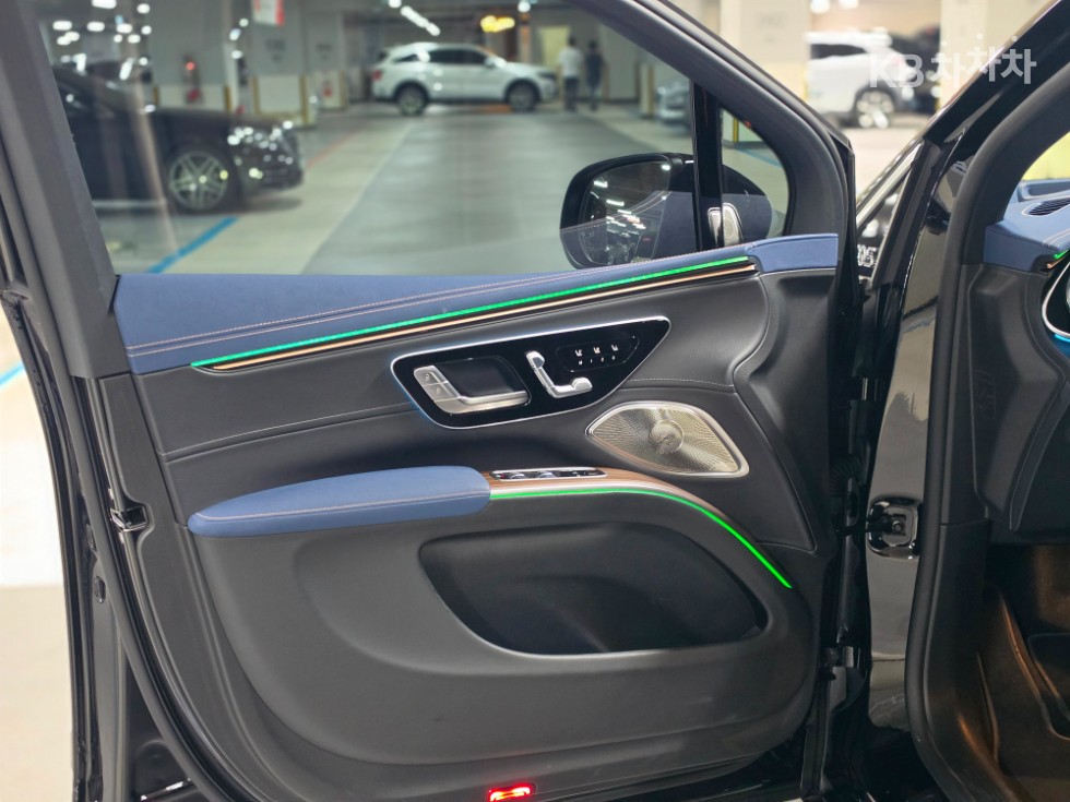 Mercedes-Benz EQS — miniaturë 8