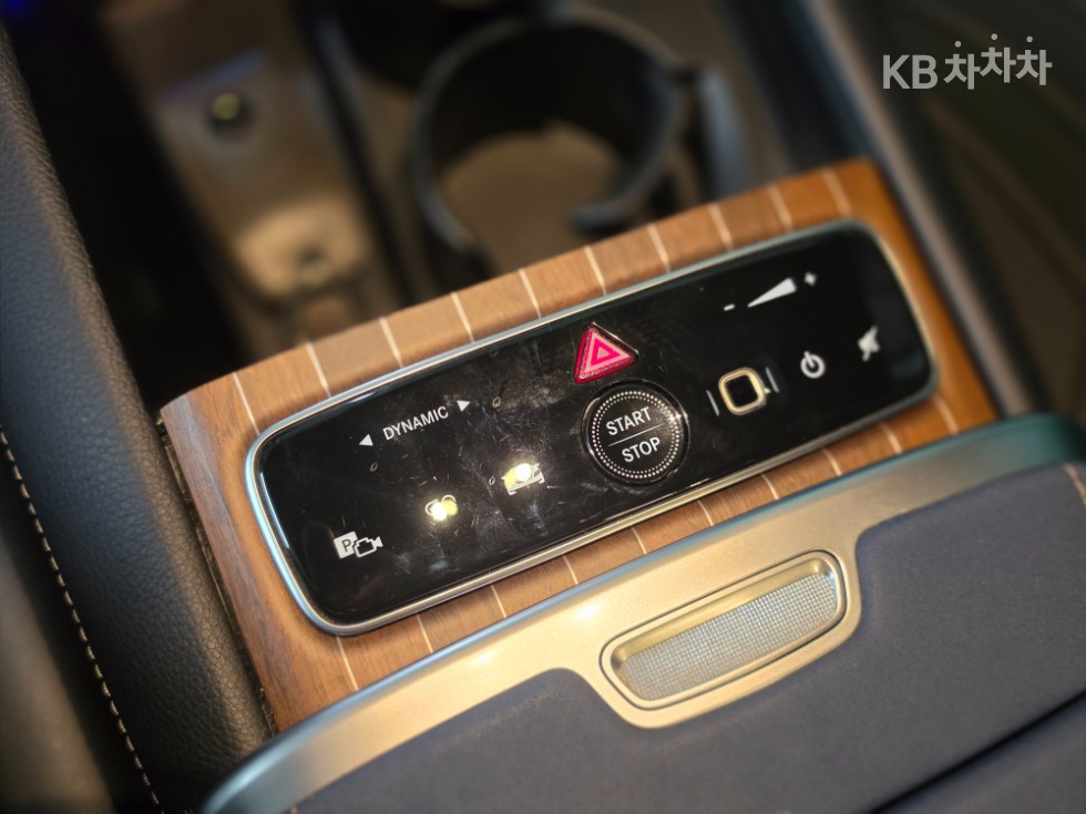 Mercedes-Benz EQS — miniaturë 12