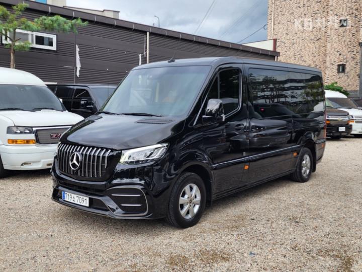Mercedes-Benz Sprinter Tourer 319 CDI VS30 — foto 1