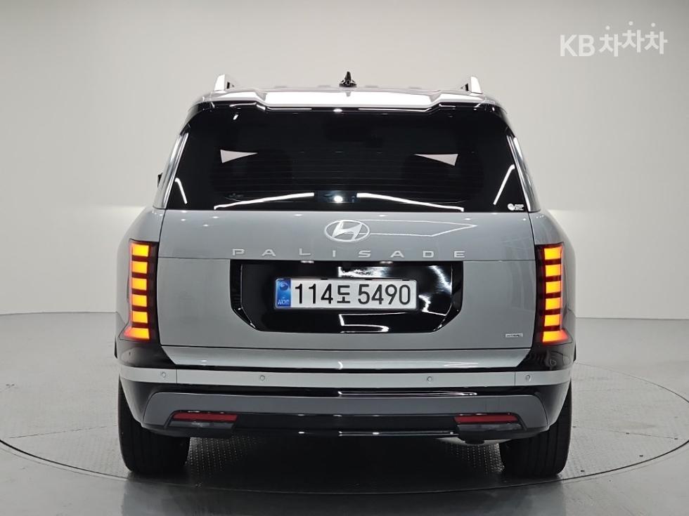 2025 Hyundai Used Car photo