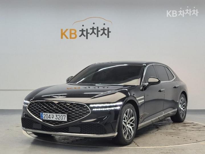 Genesis G90 BASE MODEL