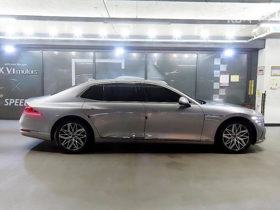 2022 Genesis G90(RS4) photo