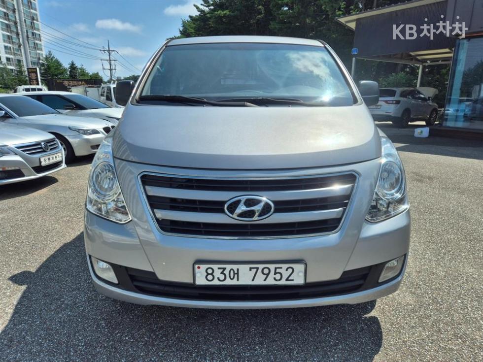 Hyundai Starex 5인승 밴 — foto 1