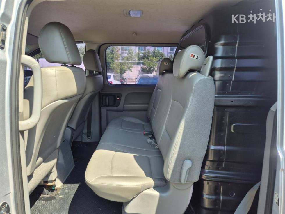 Hyundai Starex — miniaturë 8
