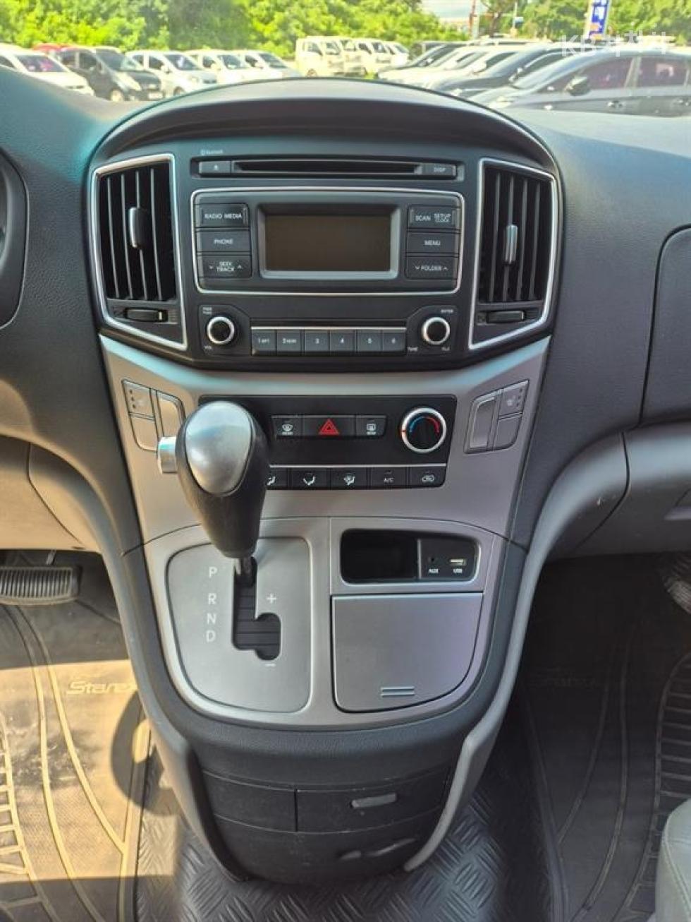 Hyundai Starex — miniaturë 10
