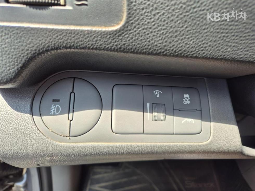Hyundai Starex — miniaturë 15