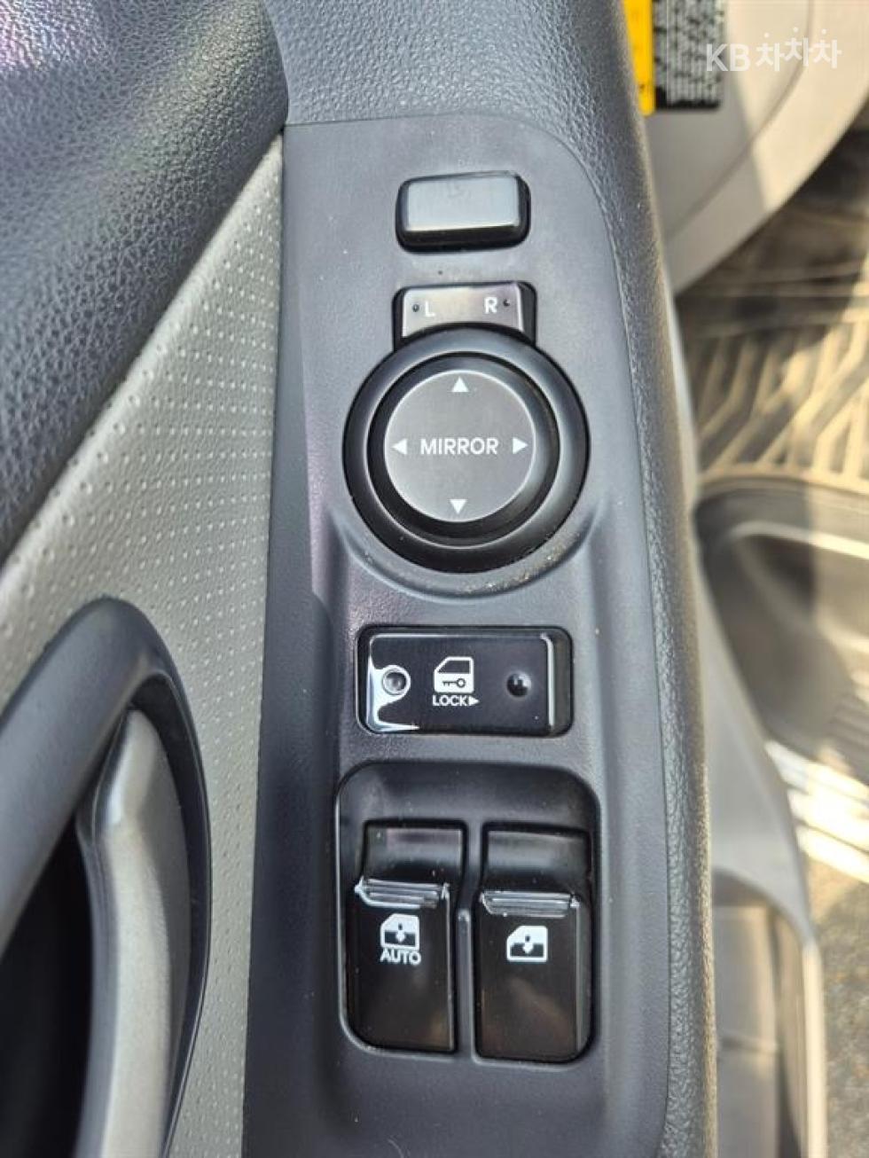Hyundai Starex — miniaturë 16