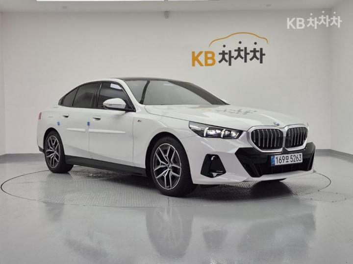 BMW 5er — miniaturë 2