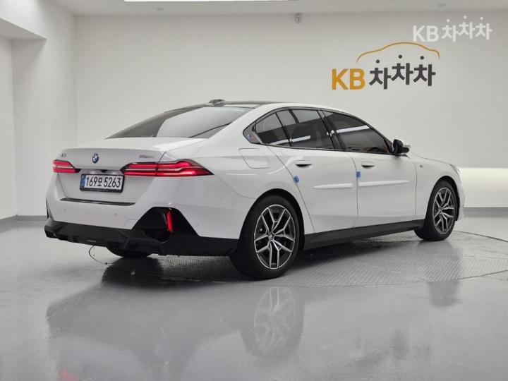 BMW 5er — miniaturë 4