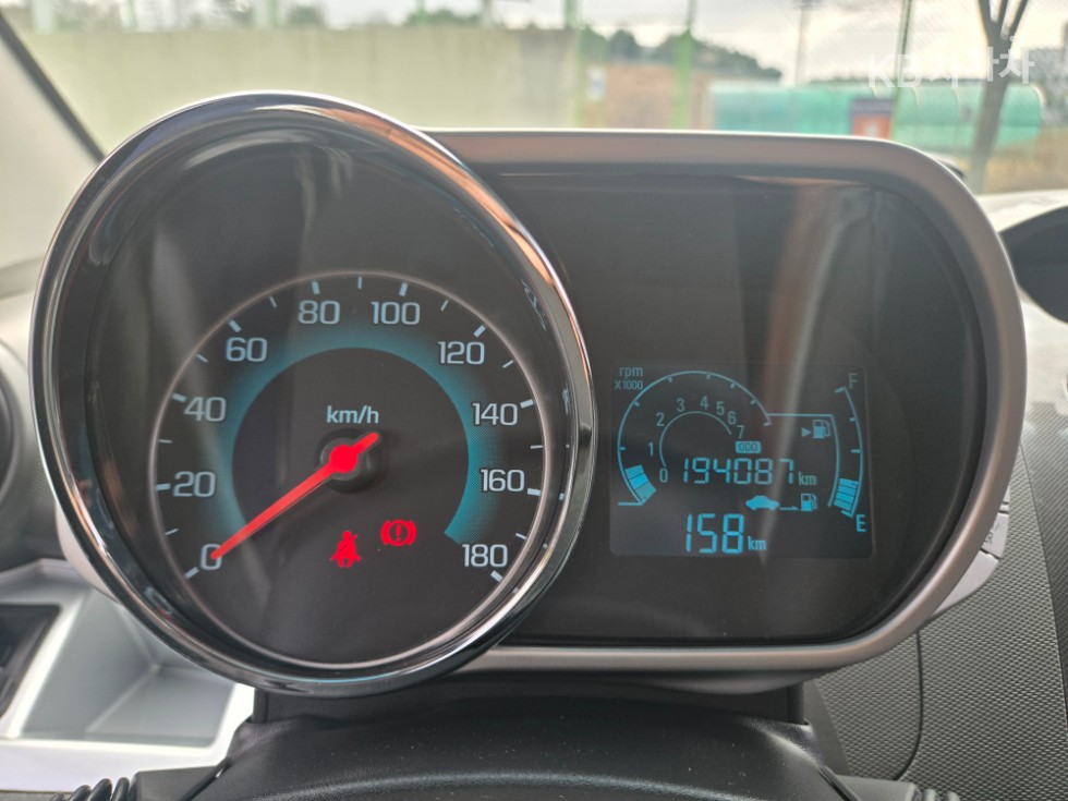 Chevrolet Spark — miniaturë 9