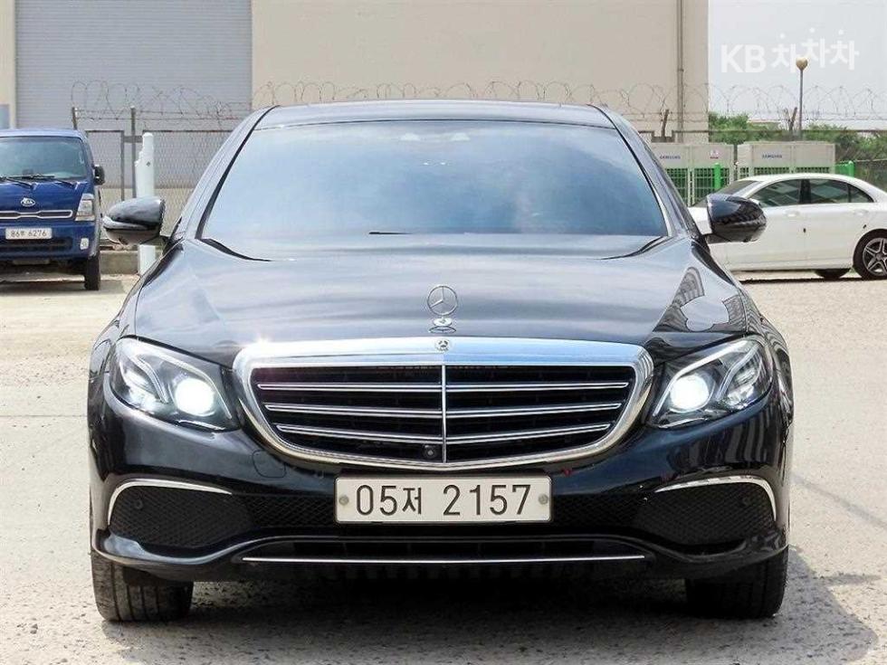 مرسيدس E-Class