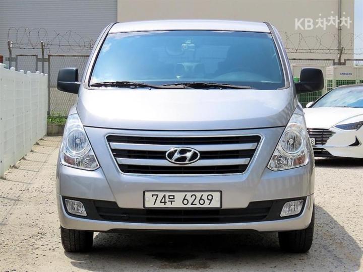 Hyundai Starex 11  seats  wagon cvx  mordern — foto 1