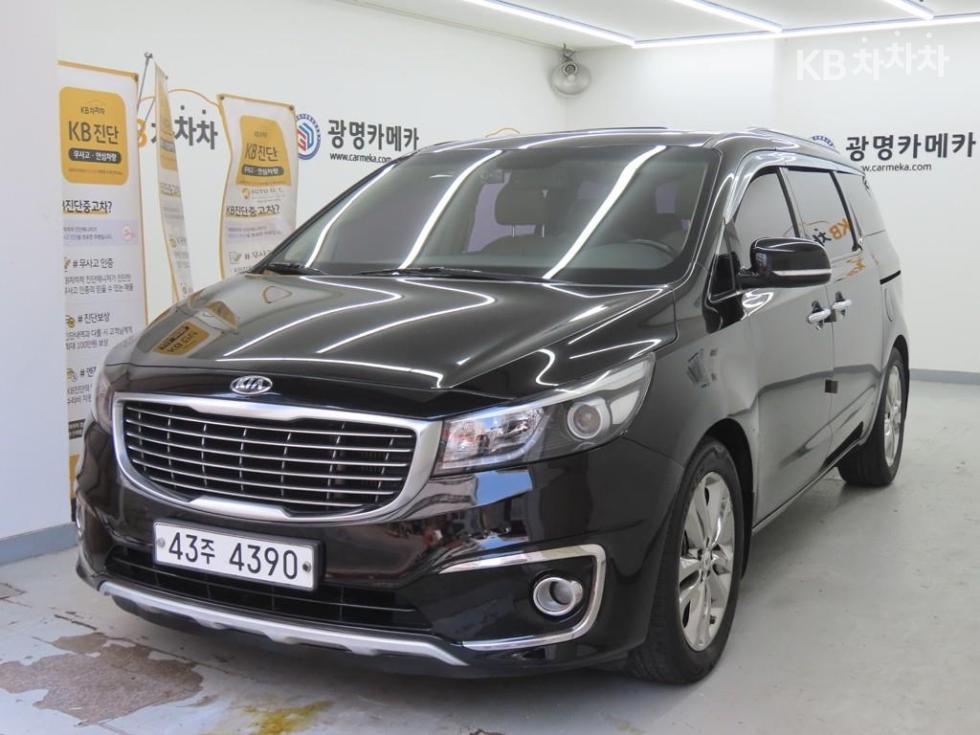 Kia Carnival — miniaturë 2
