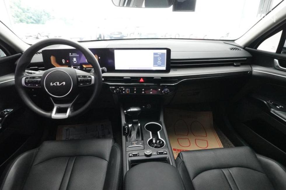 Kia K5 — miniaturë 9