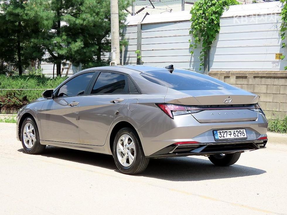 Hyundai Avante — miniaturë 3