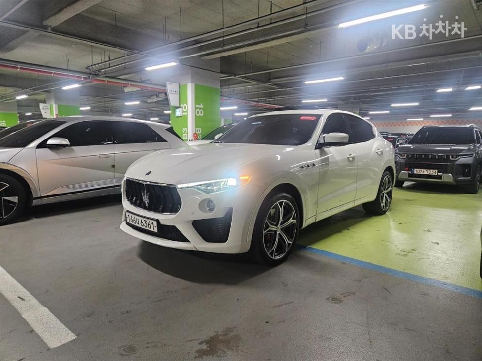 Maserati Леванте
