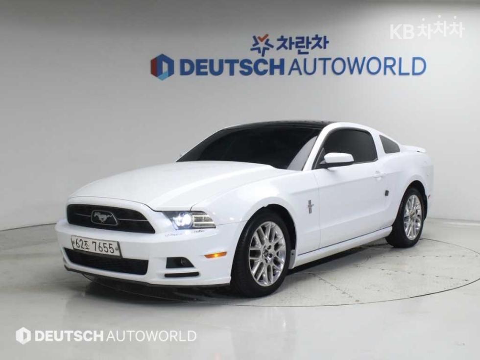 Ford Мустанг