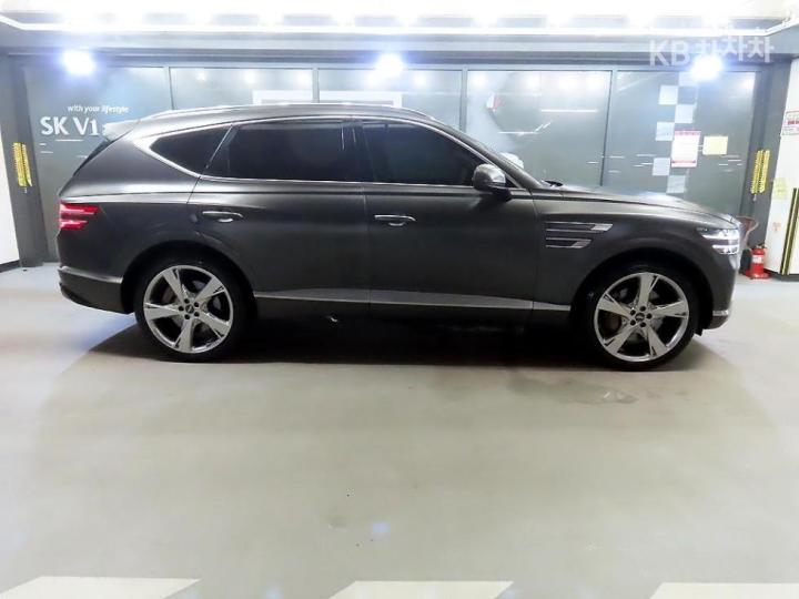 Genesis Sedan 2023 photo 3