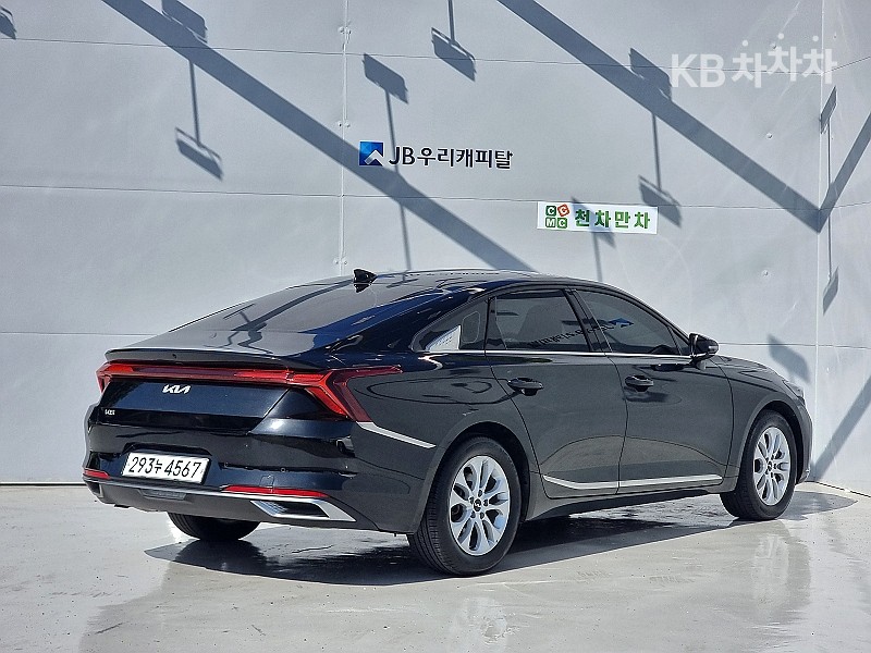 Kia K8 — miniaturë 4
