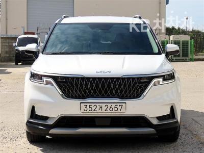 Kia Carnival Gasoline 9-Seater Prestige — foto 1
